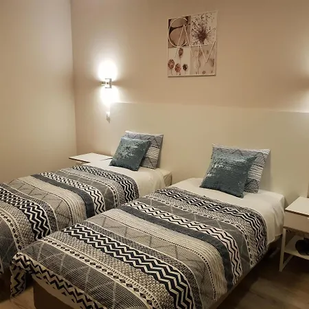 Haobo Center בית הארחה 3*