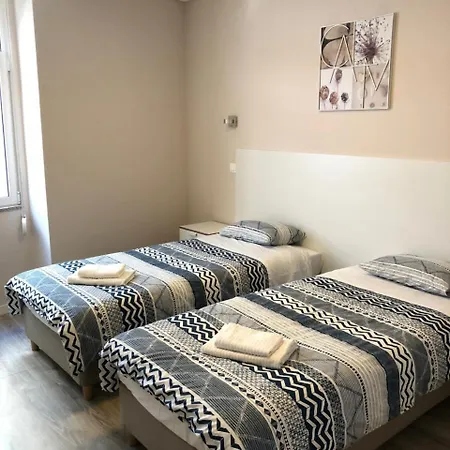 Guest house Haobo Center 2*