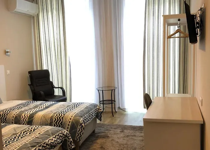 Πανσιόν Haobo Center 3*