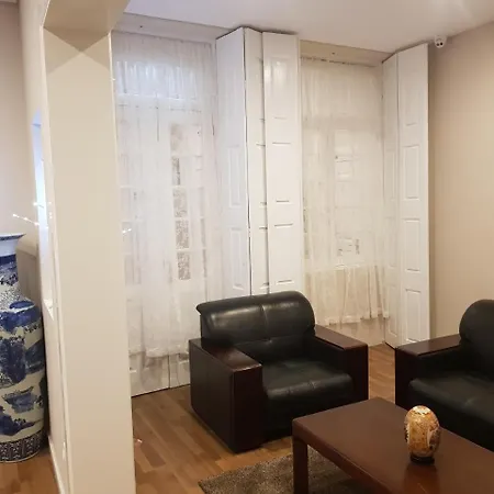 Haobo Center بيت ضيافة 3*