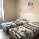 게스트하우스 Haobo Center 3*