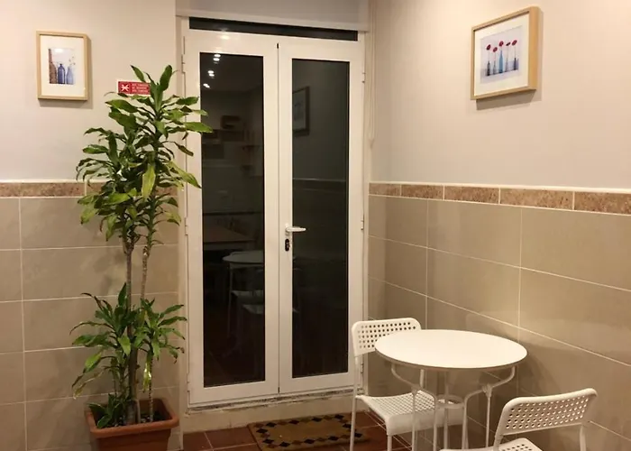 Pensión Haobo Center 3*